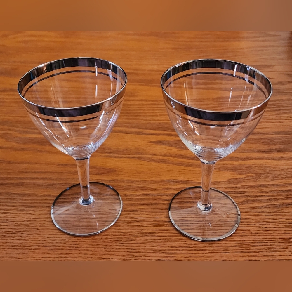 Sophisticated Silver-Banded Wine Glass Pair